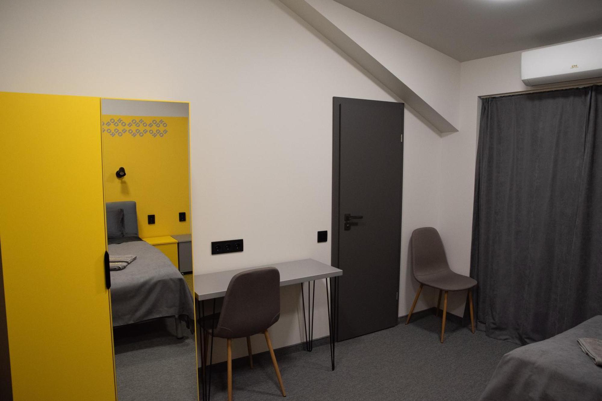 Готельні Кімнати Bodro Clinic Novovolyns'k Exterior foto